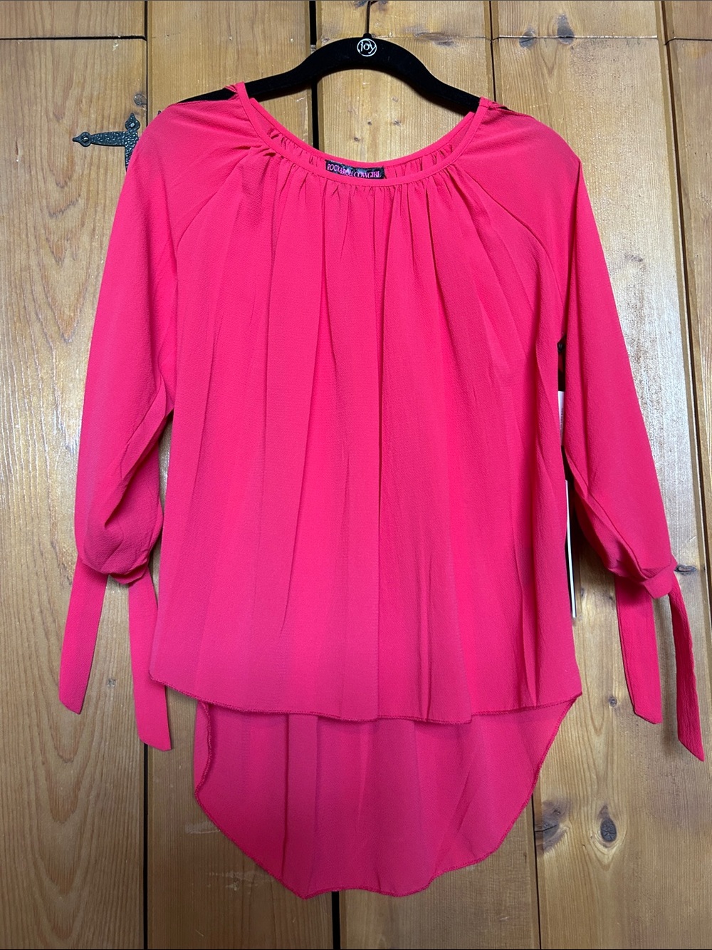 Rock & Roll Cowgirl Poppy Tie-Sleeve High-Low Blouse